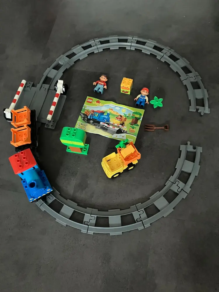 LEGO® DUPLO® 10810 vláček s přejezdem