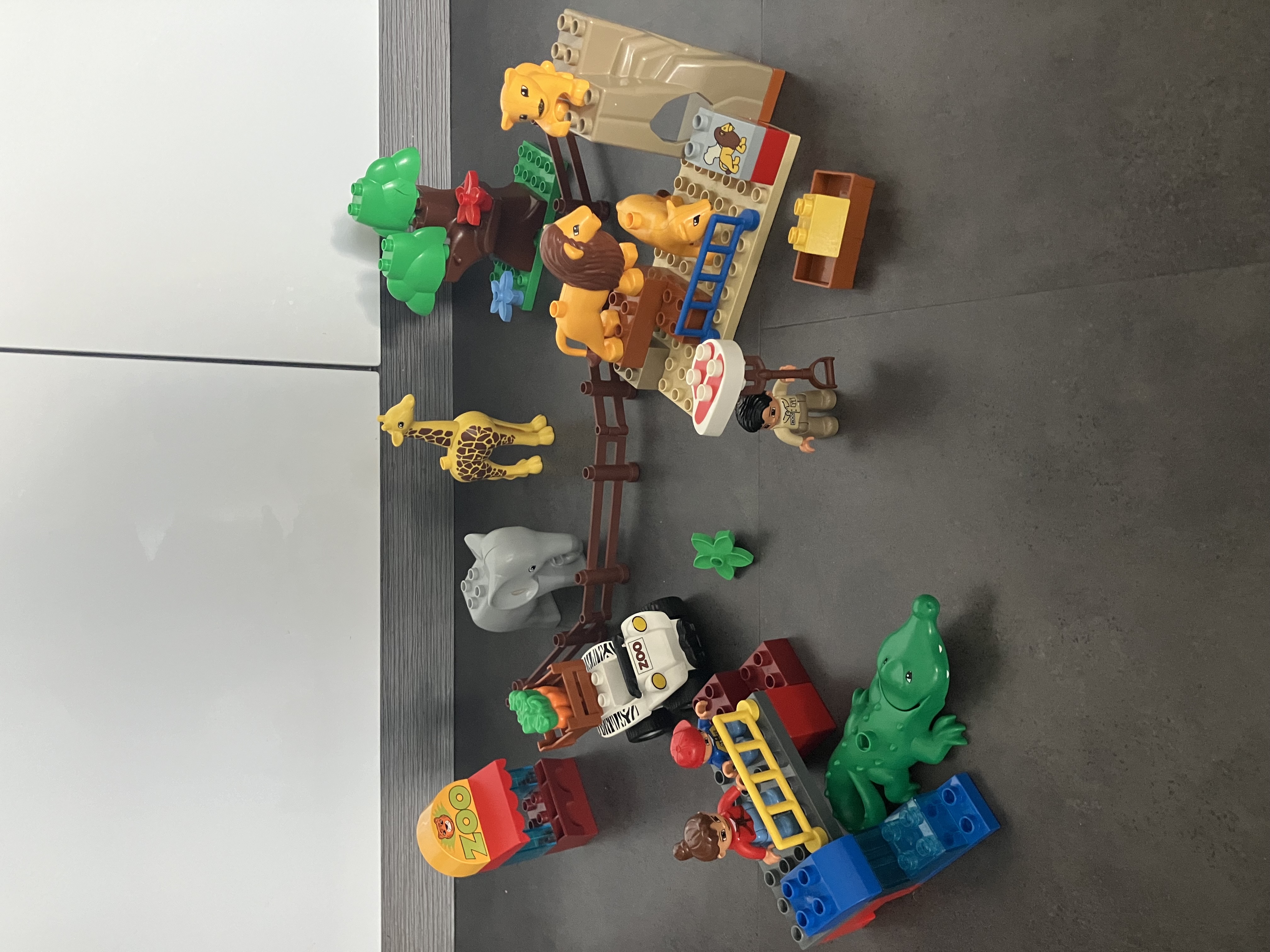 Lego Duplo 5634 Krmení v ZOO