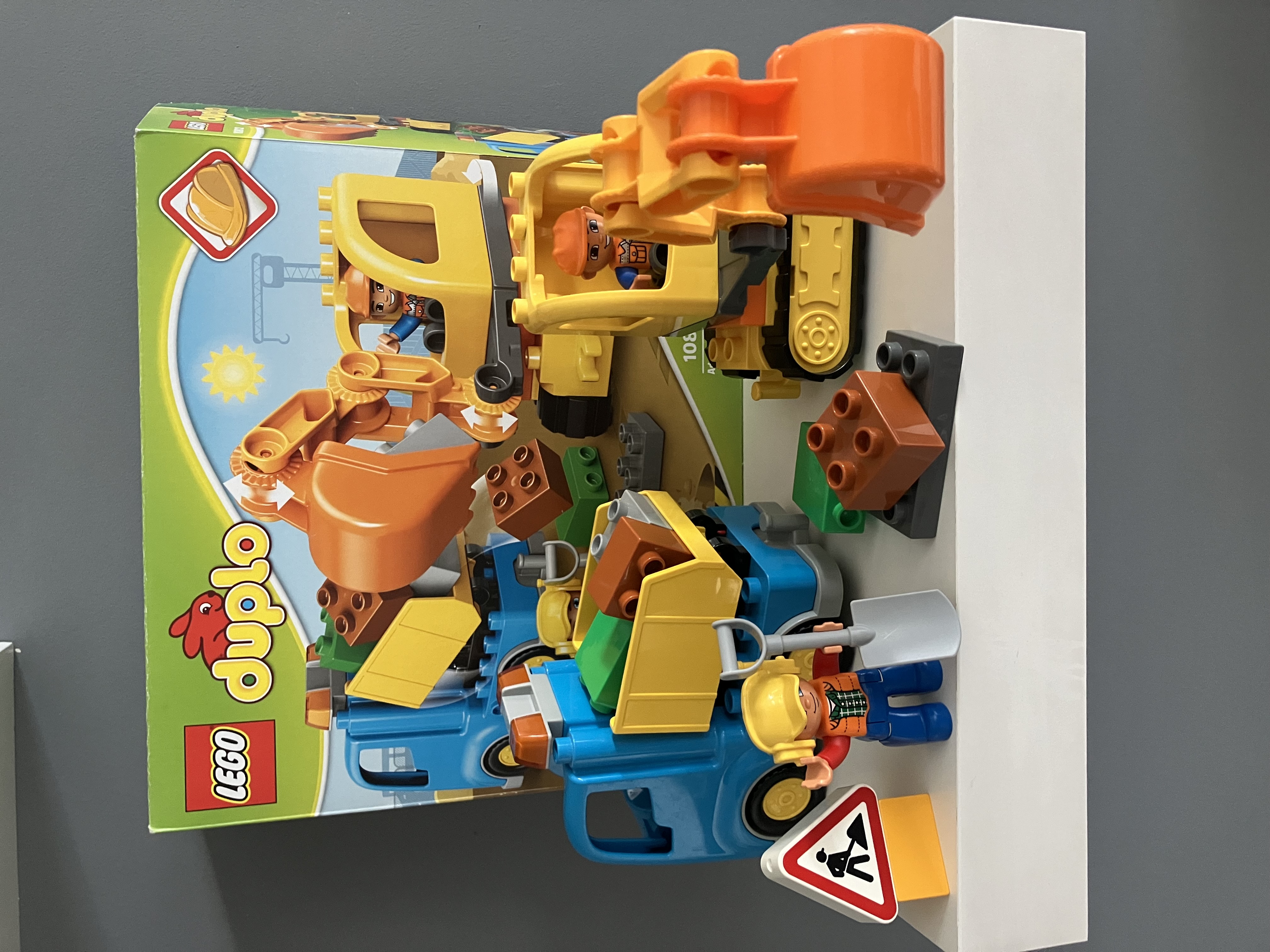 LEGO® DUPLO® 10812 pásový bagr a náklaďák