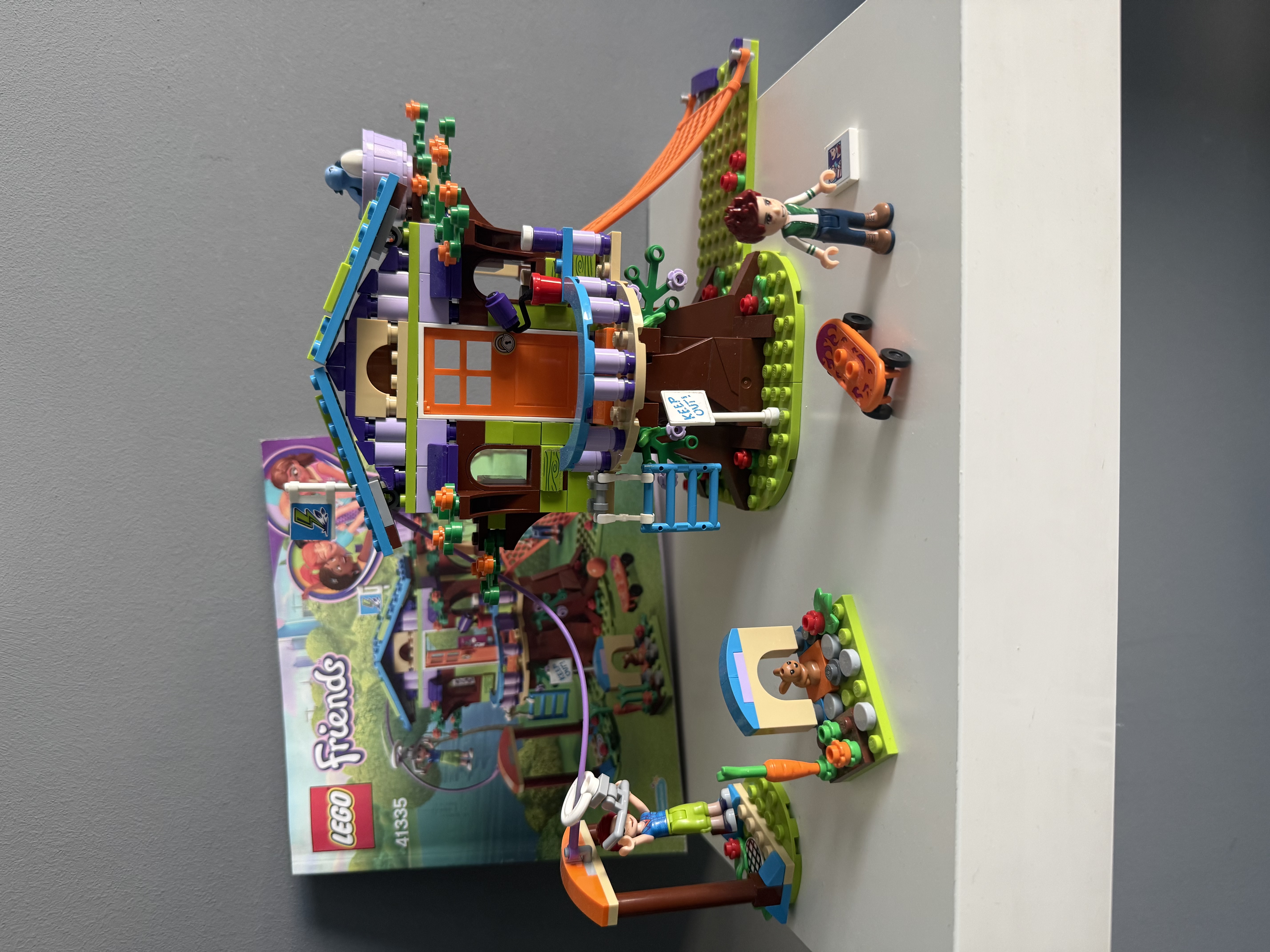 LEGO® Friends 41335 Mia a její domek na stromě