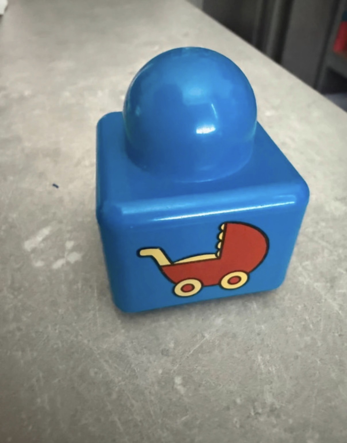 Lego® Primo kostka s potiskem kocarku