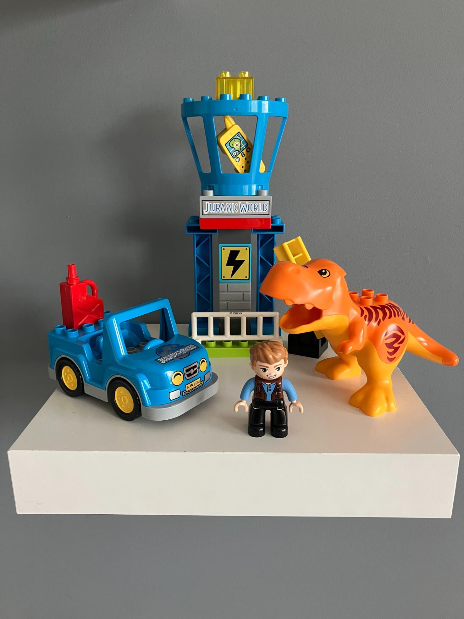 LEGO® DUPLO® Jurský svět 10880 T. rex a věž