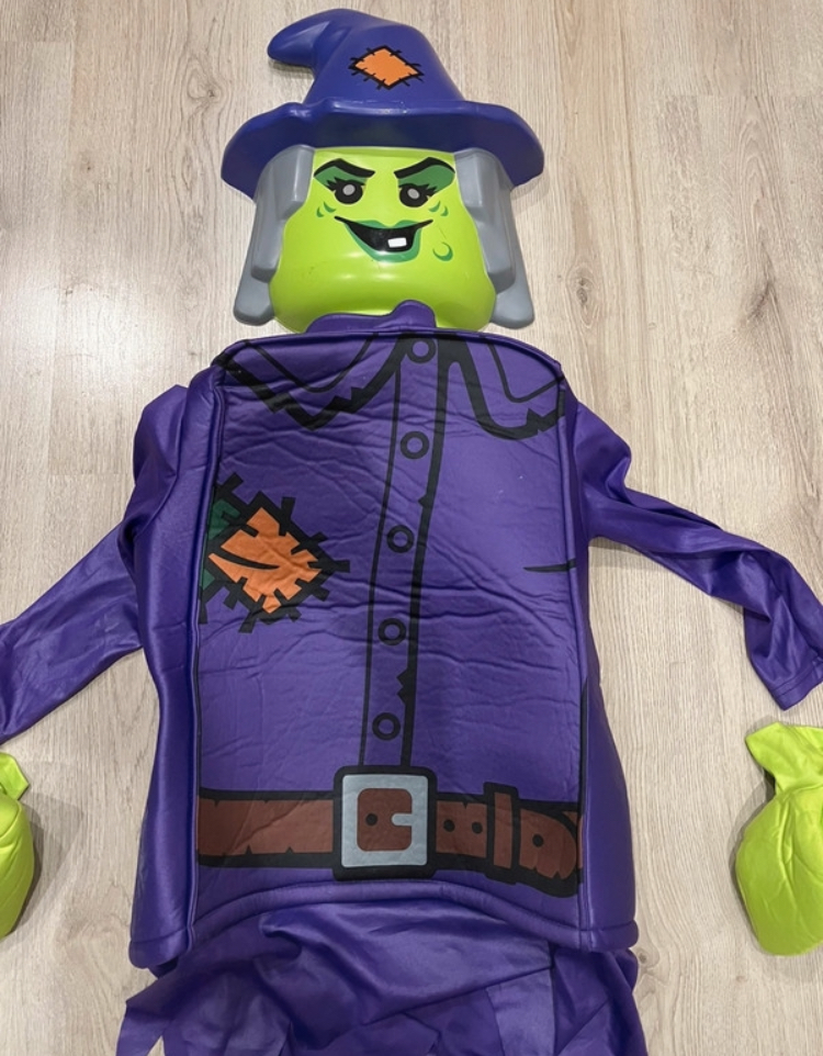 Lego kostým zlá čarodějnice 