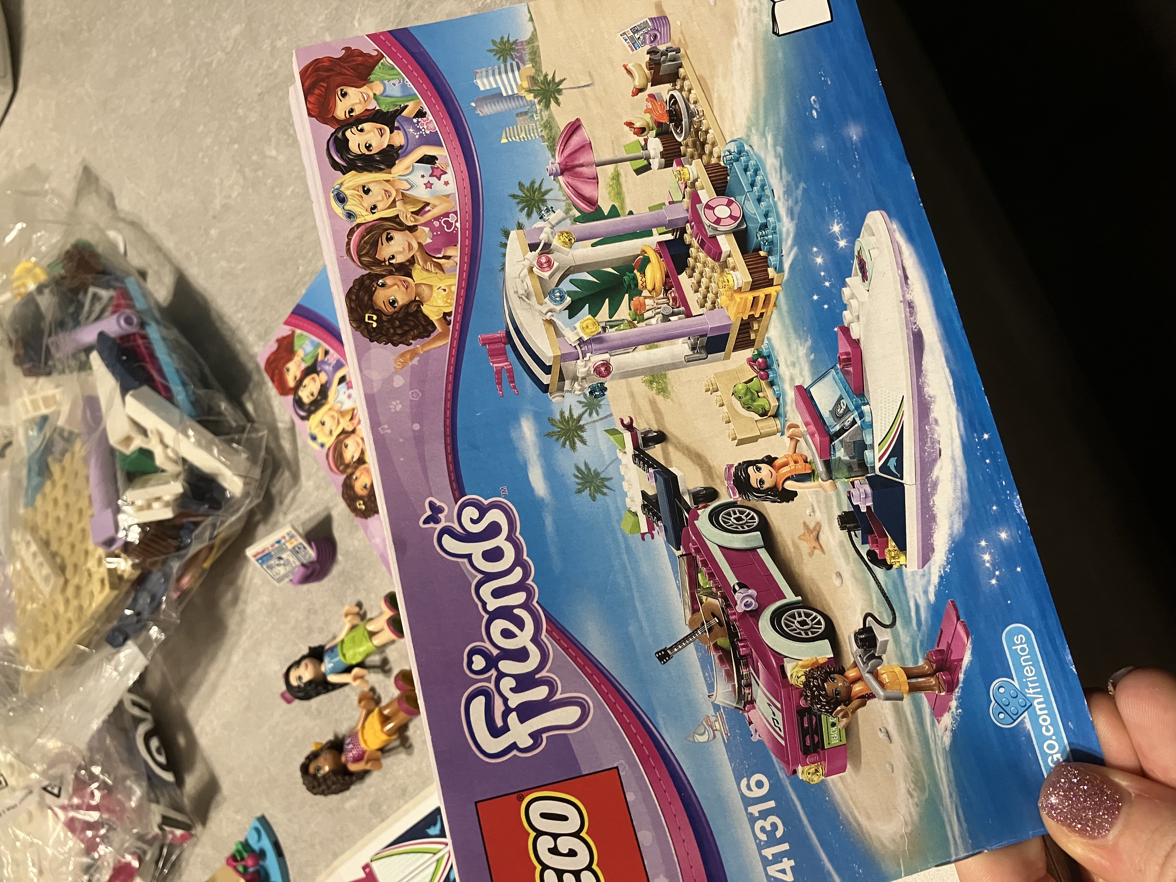 LEGO® Friends 41316 Andrein vůz s přívěsem pro člun