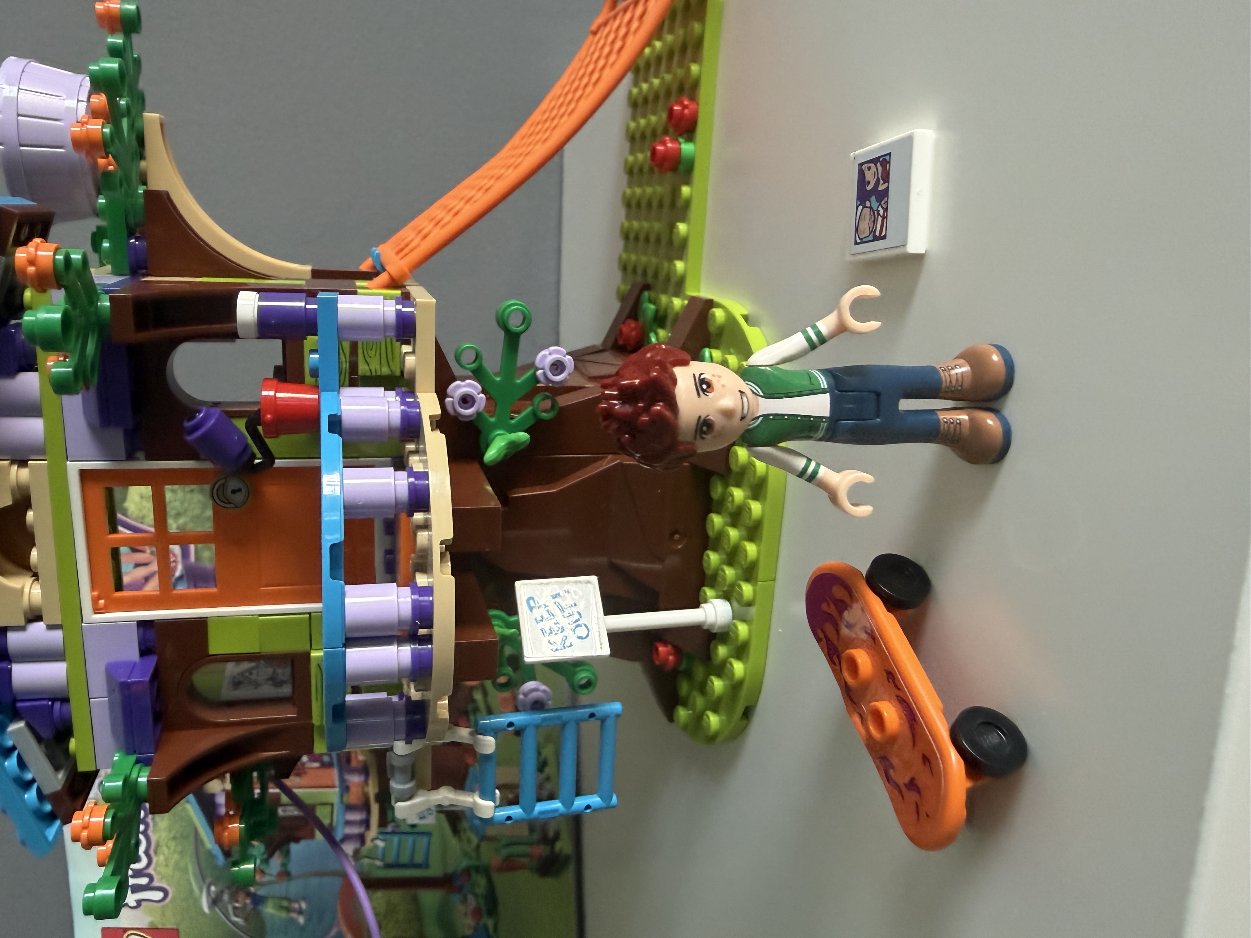 LEGO® Friends 41335 Mia a její domek na stromě