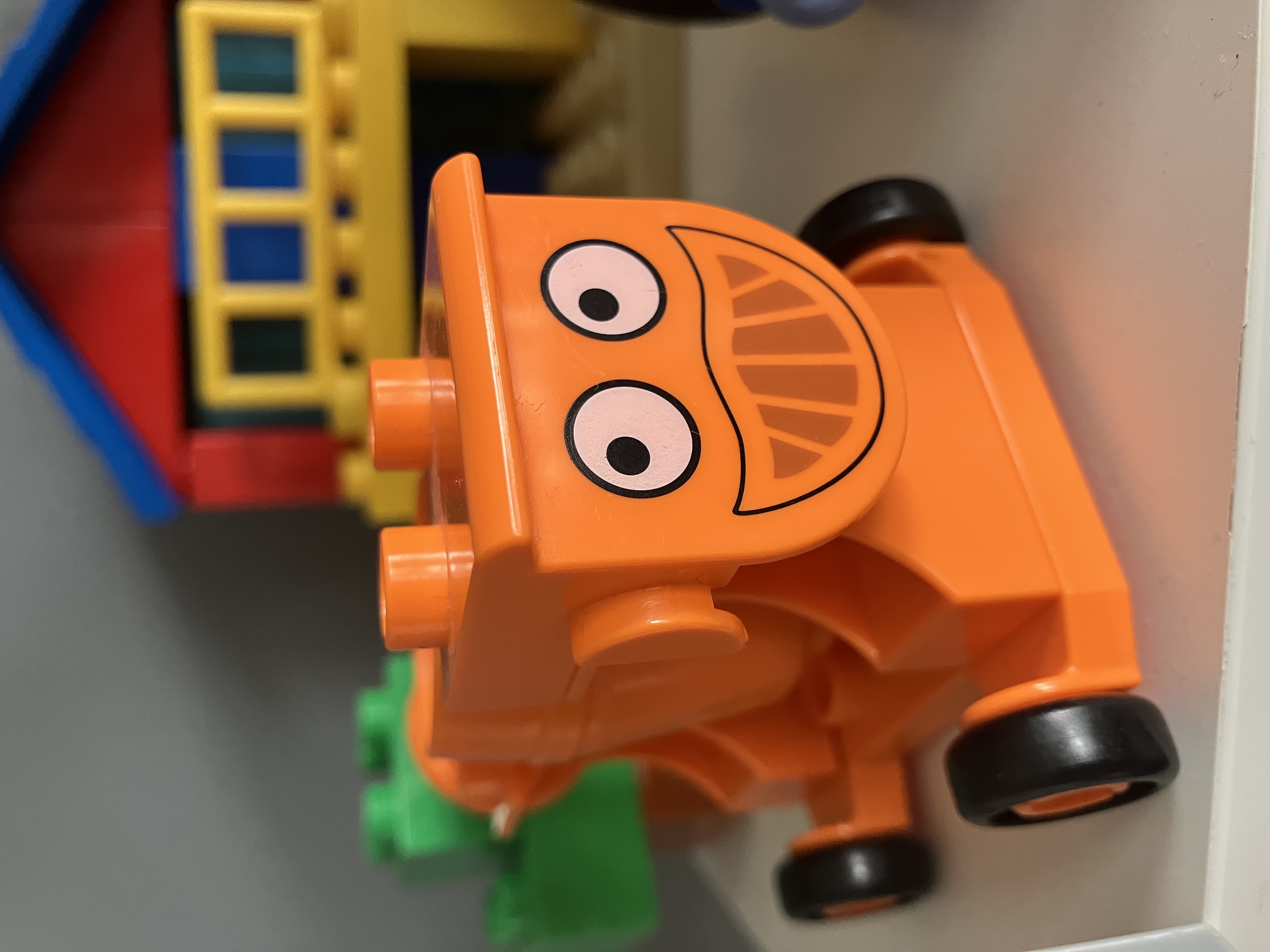 Lego Duplo 3597, Bořek stavitel, Lůďa a Julča při práci