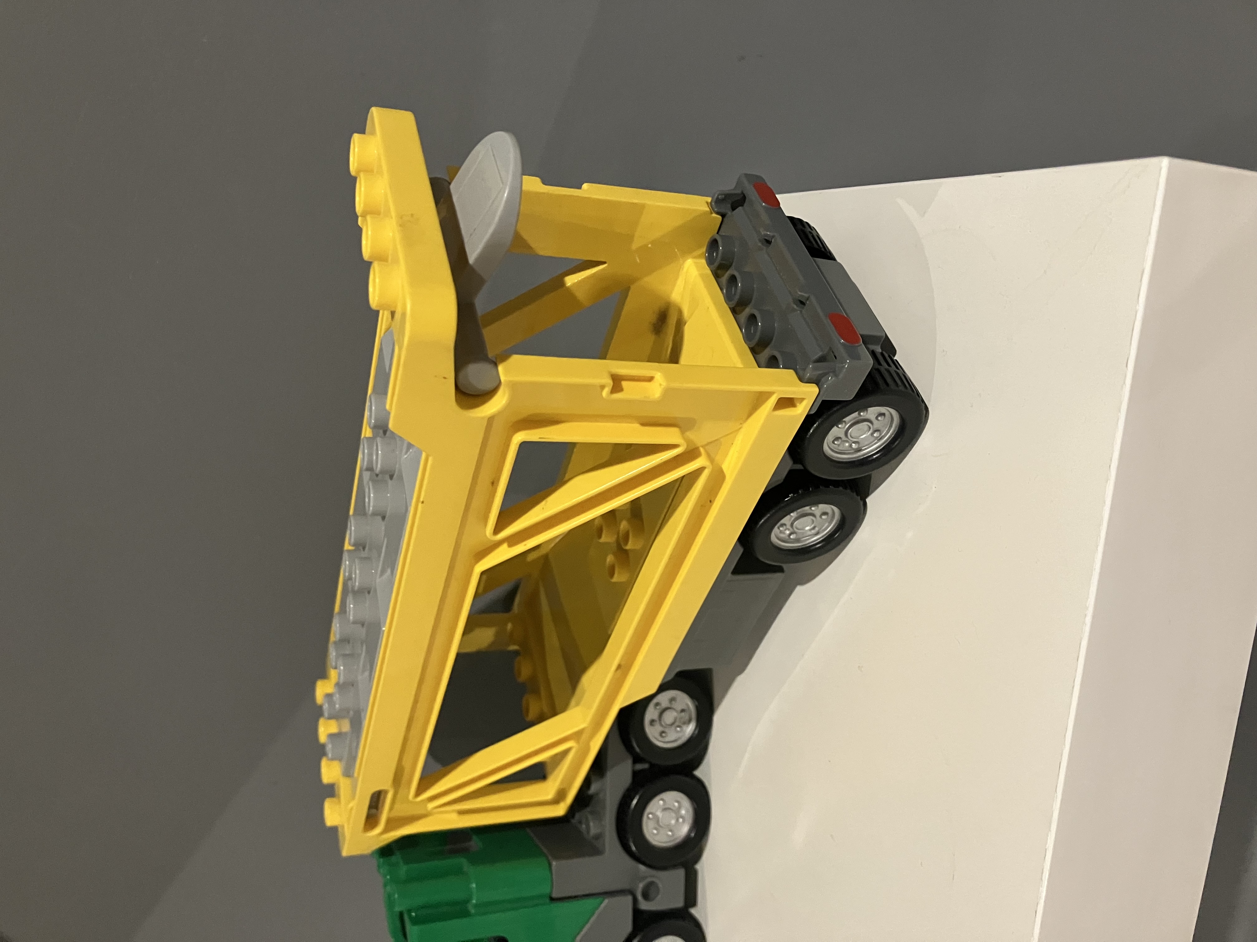 Lego® Duplo® náklaďák pro přepravu aut