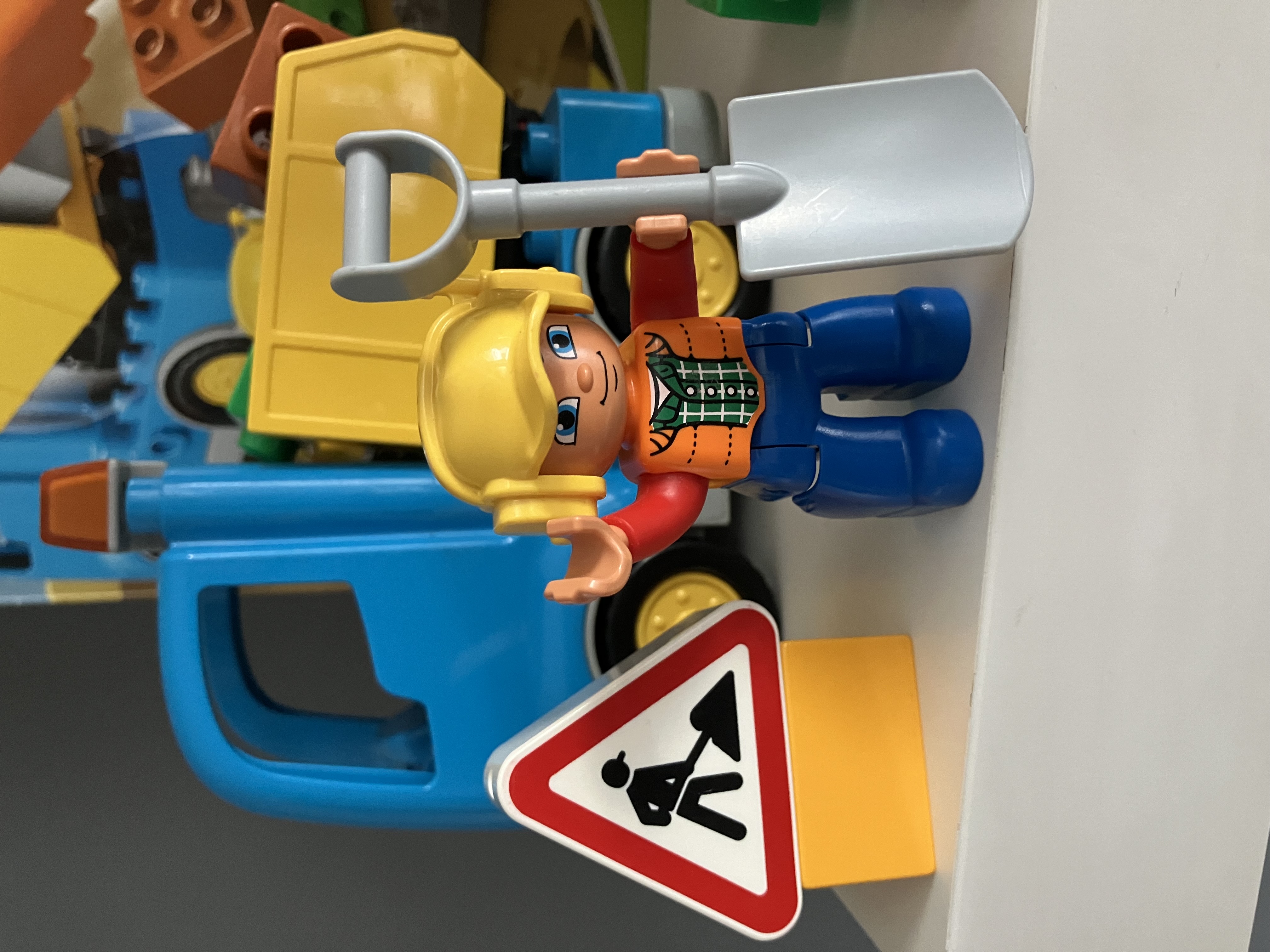 LEGO® DUPLO® 10812 pásový bagr a náklaďák