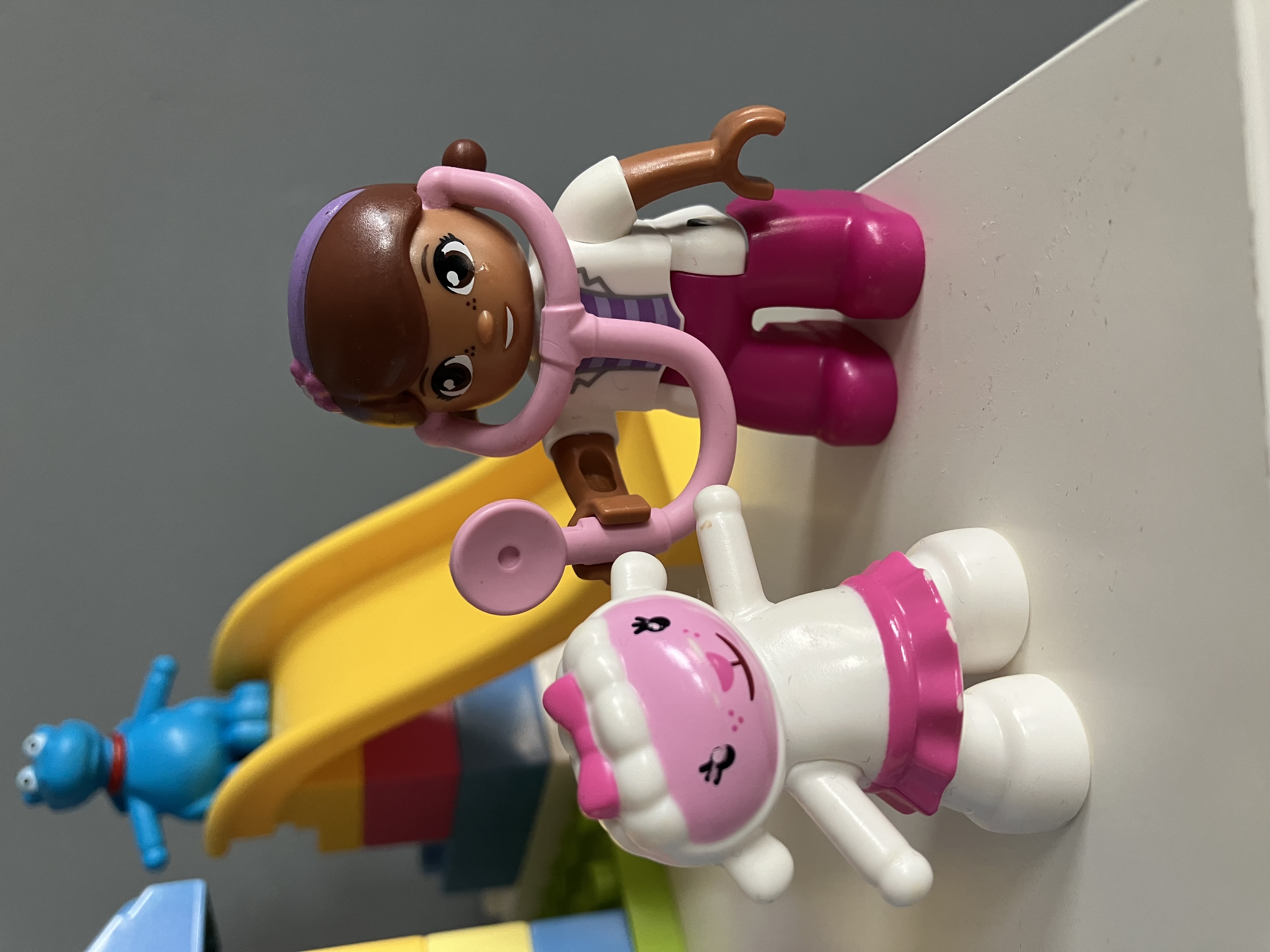 Lego Duplo 10606 - Doktorka Plyšáková Ordinace na dvorku
