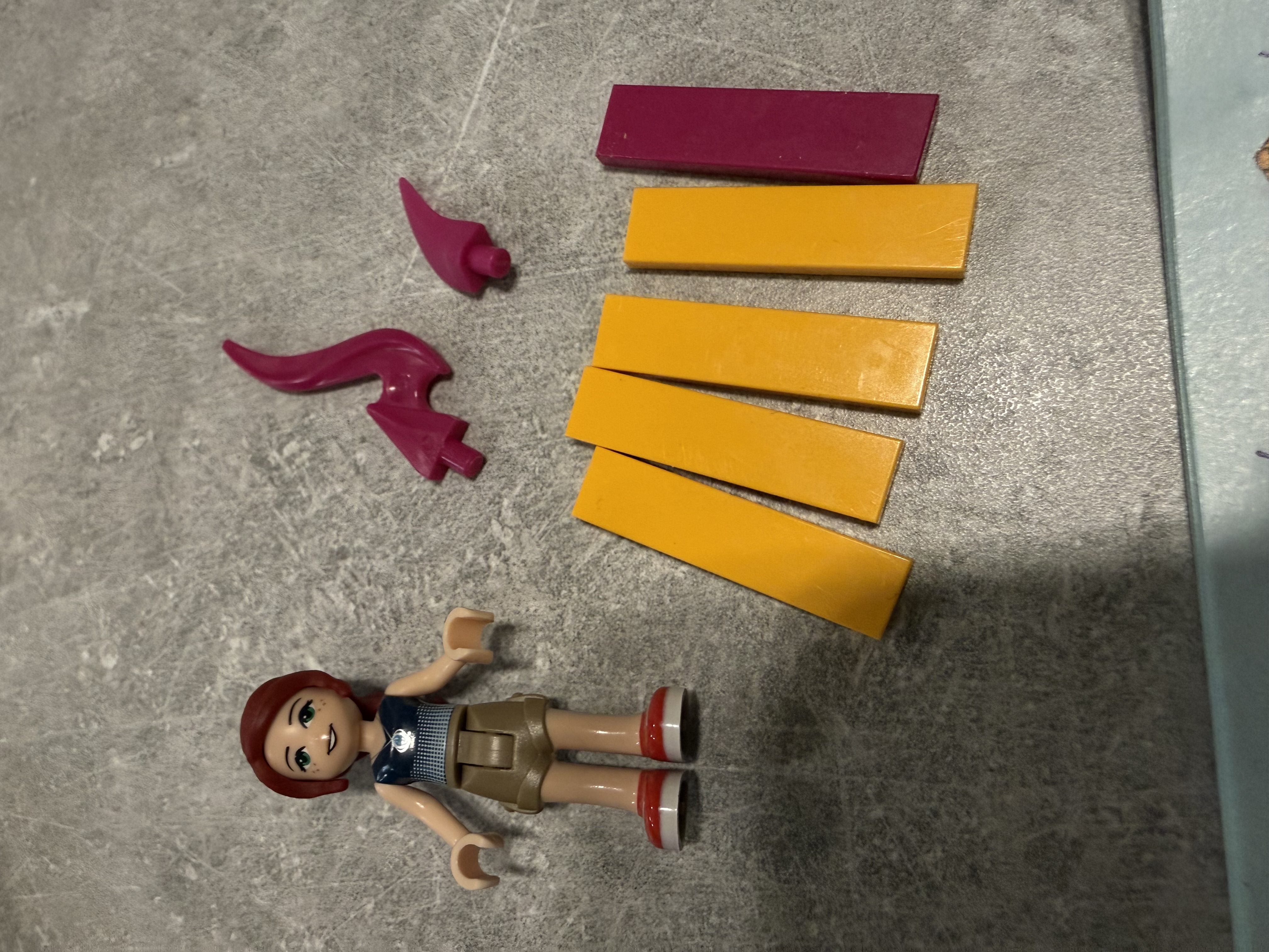 Lego Elves 41175 Lávová jeskyně ohnivého draka