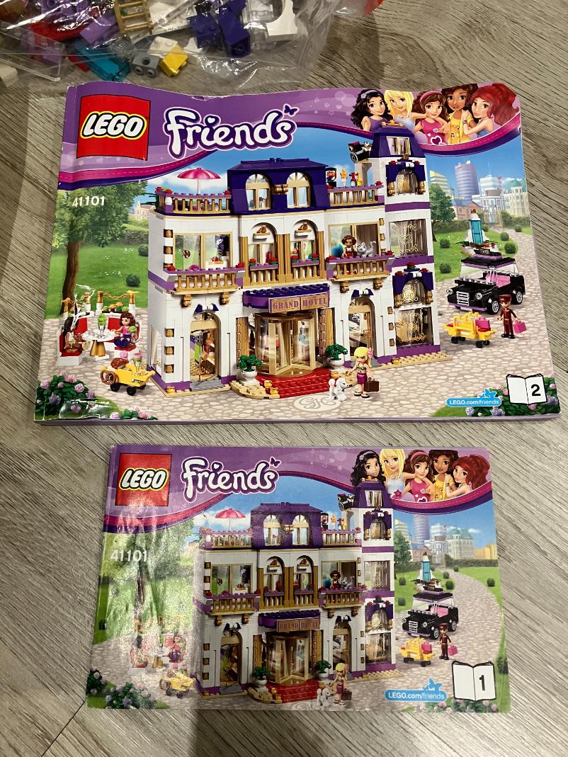 LEGO® Friends 41101 Hotel Grand v městečku Heartlake