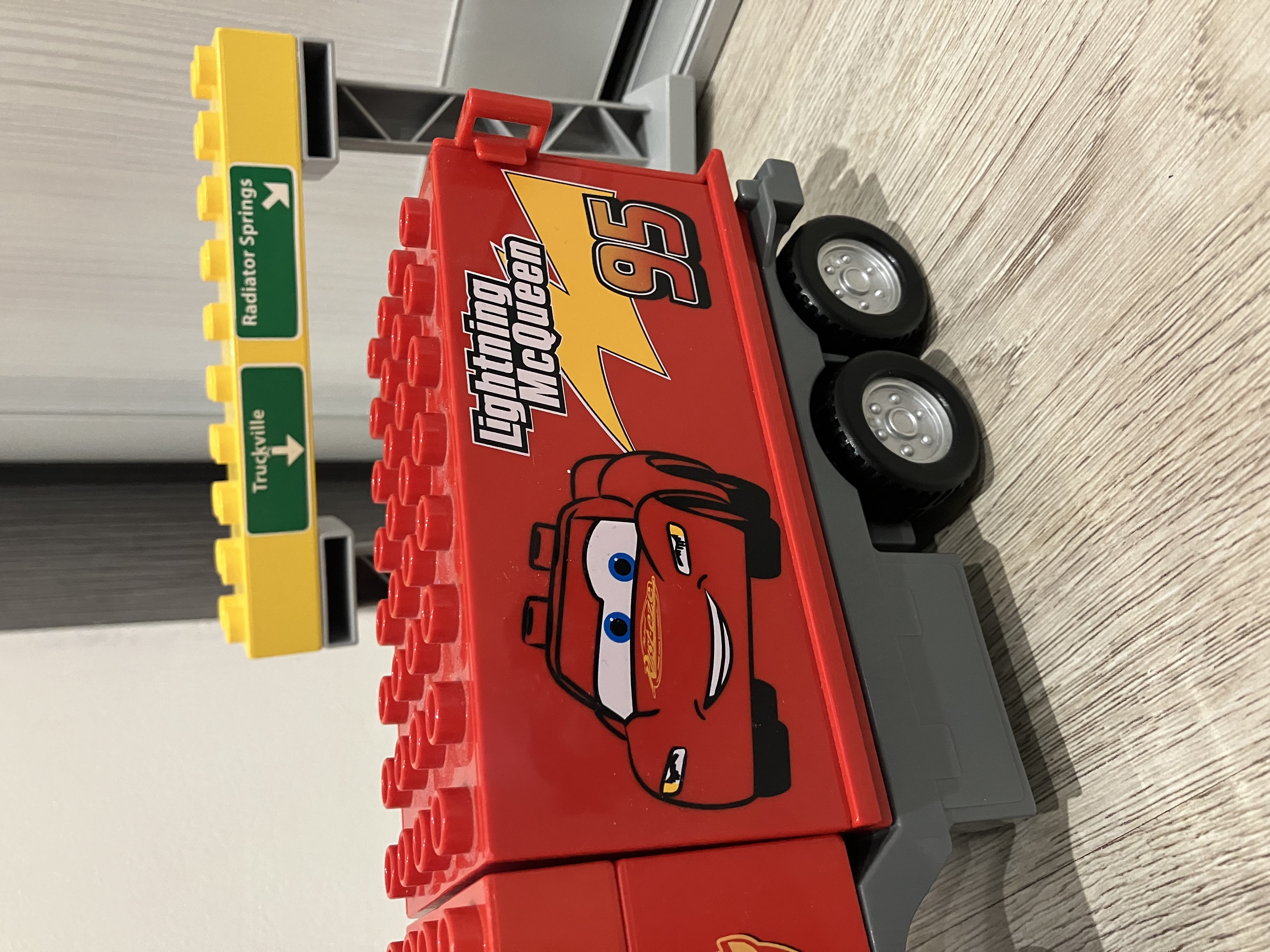 Lego Duplo 5816 Cars Mack na cestě