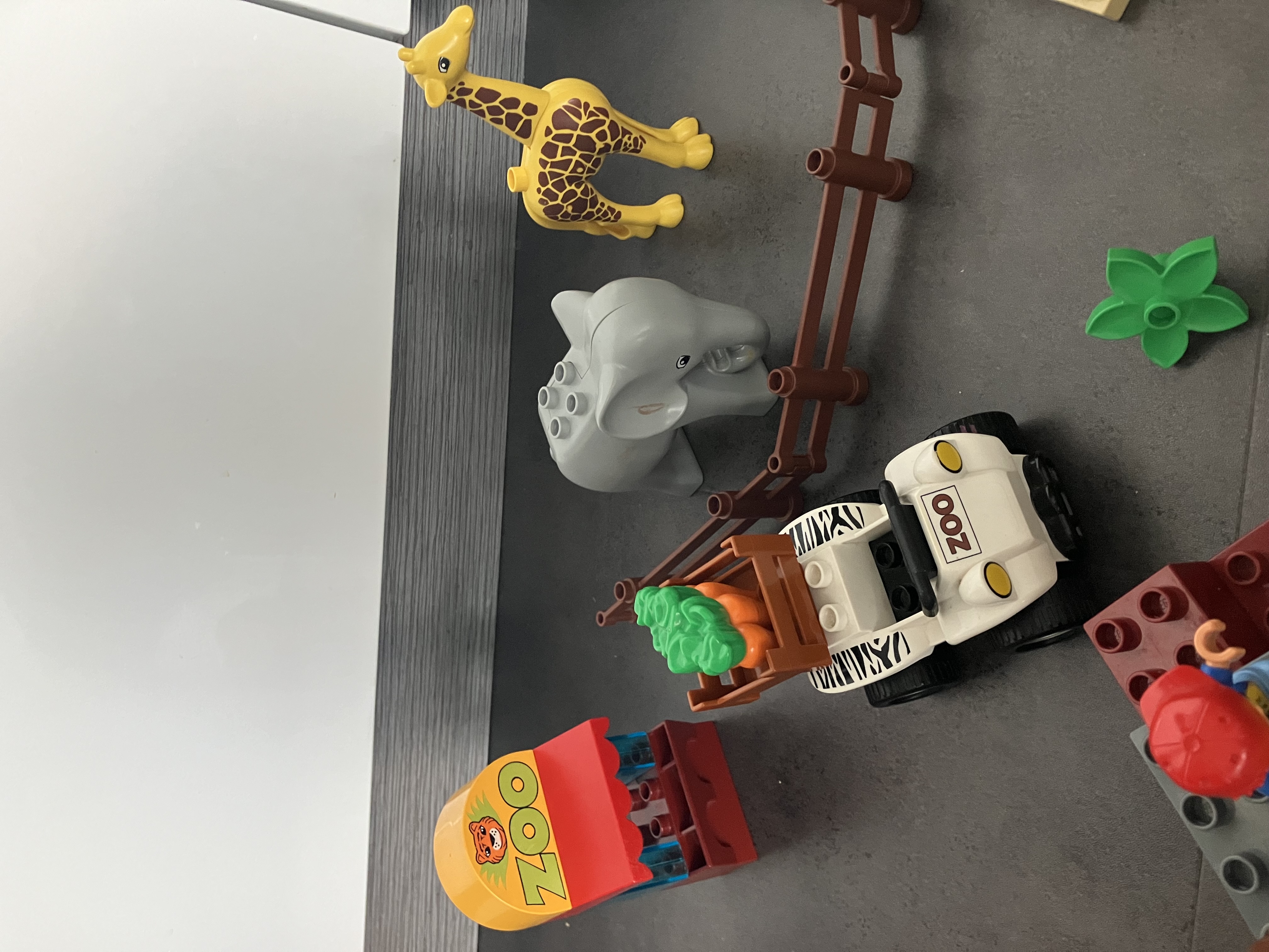 Lego Duplo 5634 Krmení v ZOO