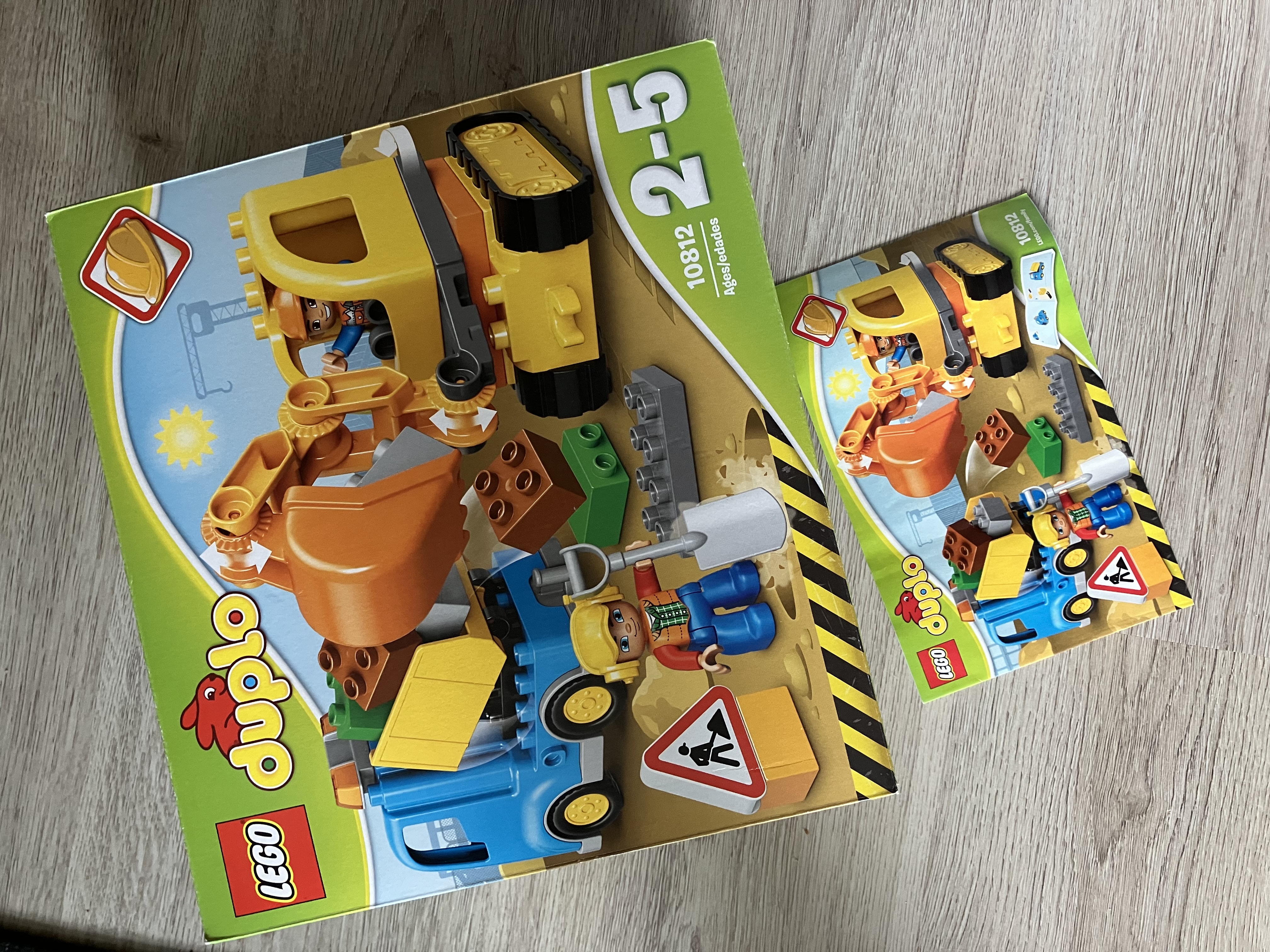 LEGO® DUPLO® 10812 pásový bagr a náklaďák