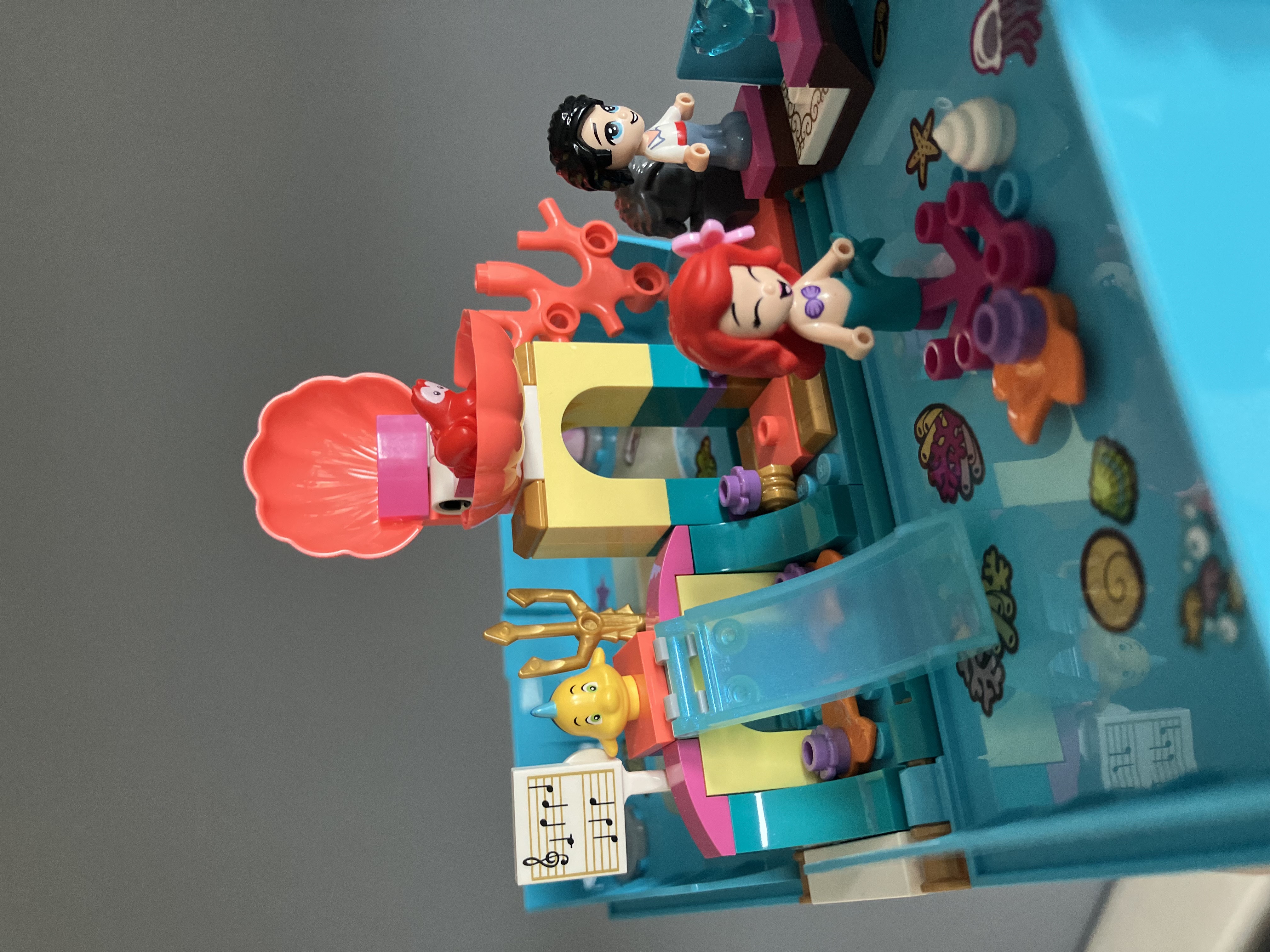 LEGO® Disney 43176 Ariel a její pohádková kniha dobrodružství