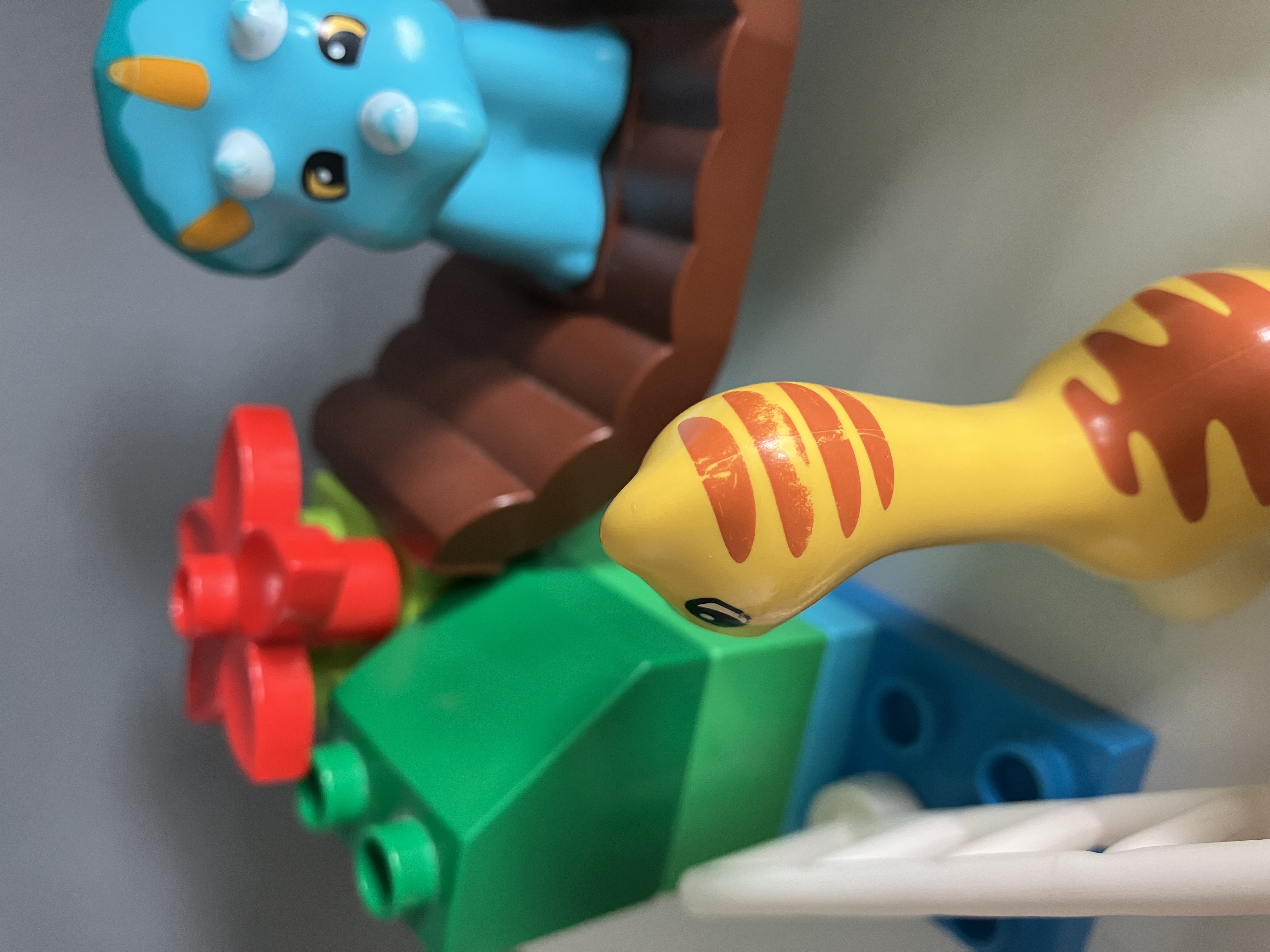 Lego® Duplo® 10879 Jurský svět Gentle Giants Petting Zoo